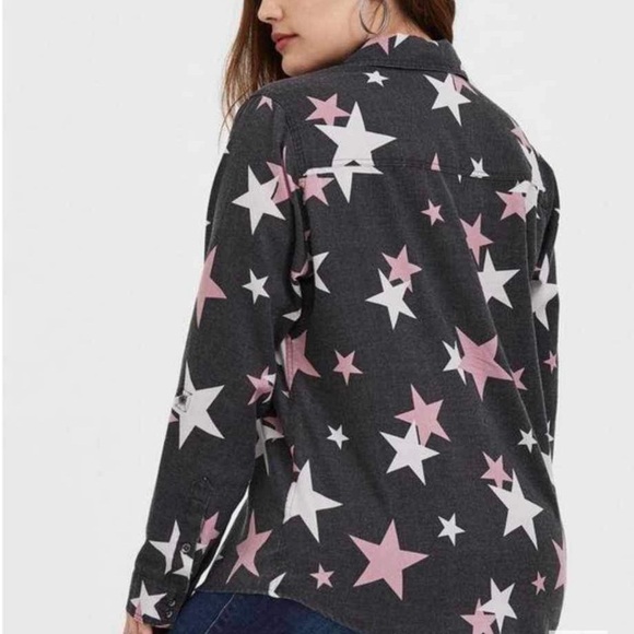 Torrid Gray and Pink Star Oversized Button Down Shirt - Picture 11 of 12